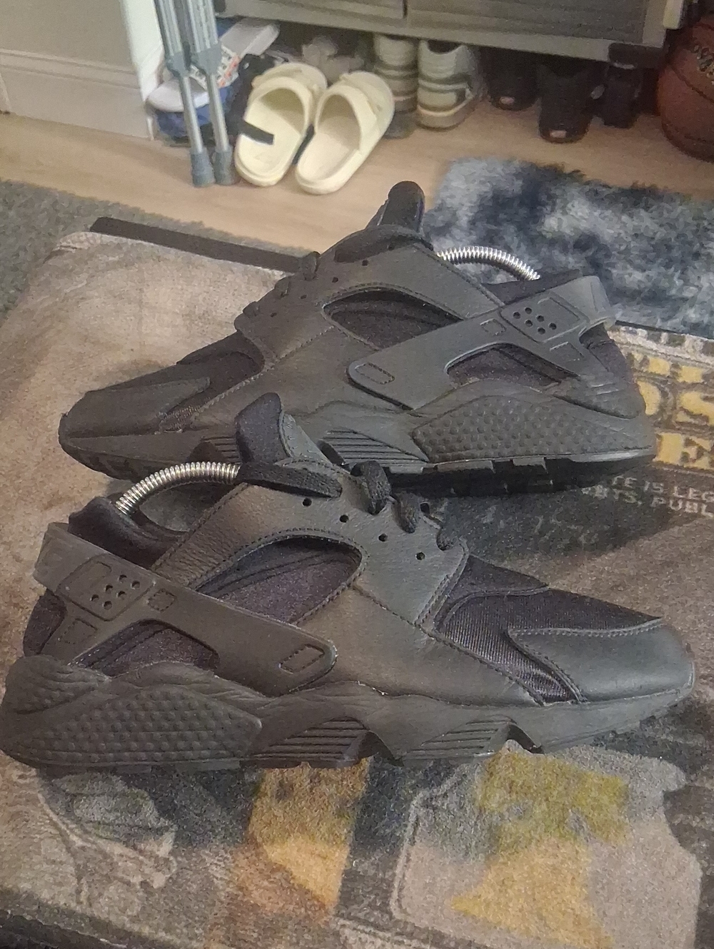 Triple Black Nike Air Huarache